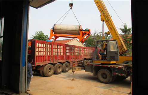 小型磁选机,云南小型磁选机多少钱1台_辊式云南小型磁选机多少钱1台_磁块如何排列 小型磁选机,云南小型磁选机多少钱1台_辊式云南小型磁选机多少钱1台_磁块如何排列